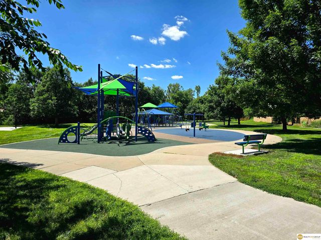 16113 Josephine Street, Omaha, NE 68136