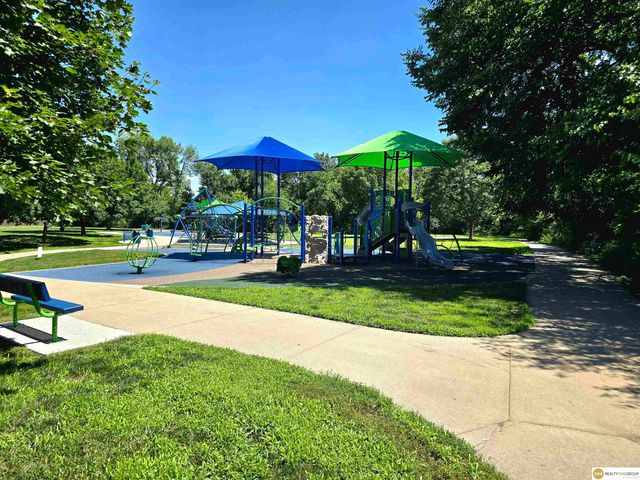 16113 Josephine Street, Omaha, NE 68136