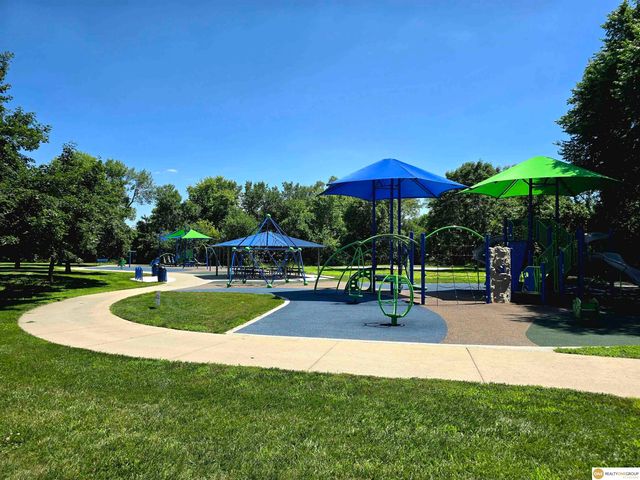 16113 Josephine Street, Omaha, NE 68136