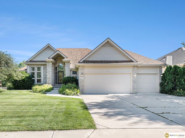 16113 Josephine Street, Omaha, NE 68136