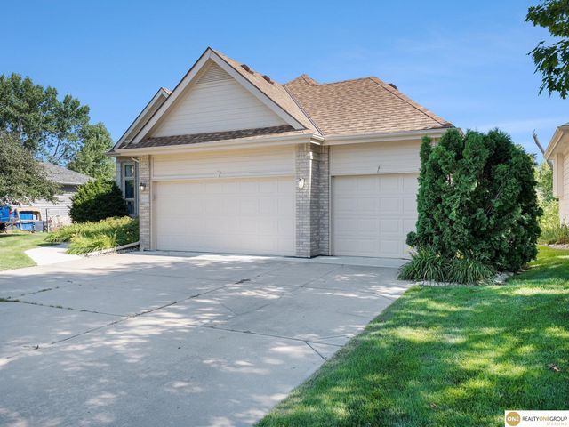 16113 Josephine Street, Omaha, NE 68136