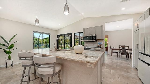 5348 BENT OAK DRIVE, Sarasota, FL 34232