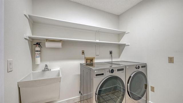 5348 BENT OAK DRIVE, Sarasota, FL 34232