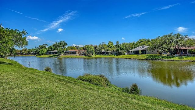 5348 BENT OAK DRIVE, Sarasota, FL 34232