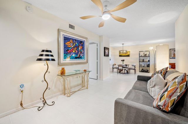 6065 Pointe Regal Circle, Delray Beach, FL 33484