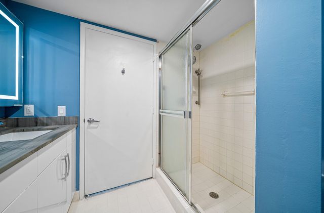 6065 Pointe Regal Circle, Delray Beach, FL 33484