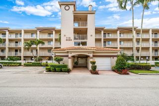 6065 Pointe Regal Circle, Delray Beach, FL 33484