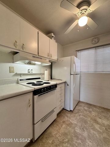 1755 S Jones Blvd Apt R207, Tucson, AZ 85713