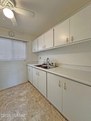 1755 S Jones Blvd Apt R207, Tucson, AZ 85713