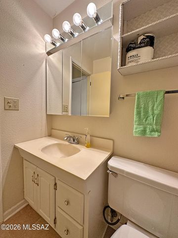1755 S Jones Blvd Apt R207, Tucson, AZ 85713