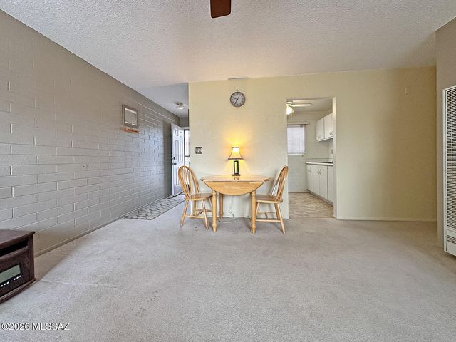 1755 S Jones Blvd Apt R207, Tucson, AZ 85713