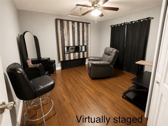1337 Cambridge Dr, Corpus Christi, TX 78415