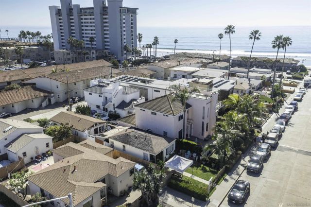 721-23 Law St, San Diego, CA 92109