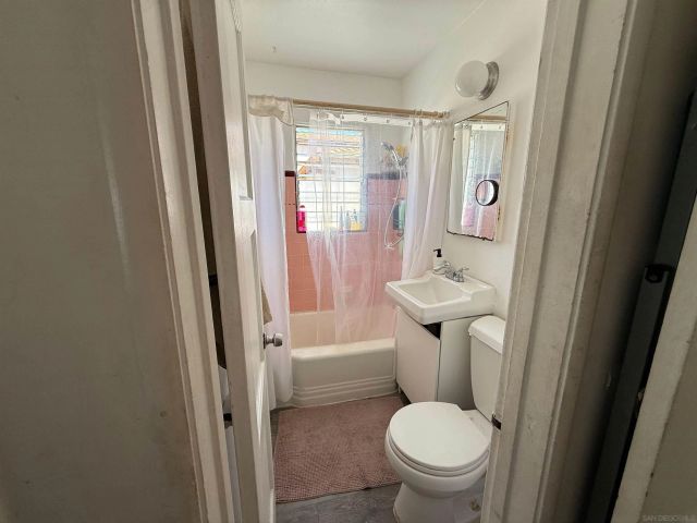 721-23 Law St, San Diego, CA 92109