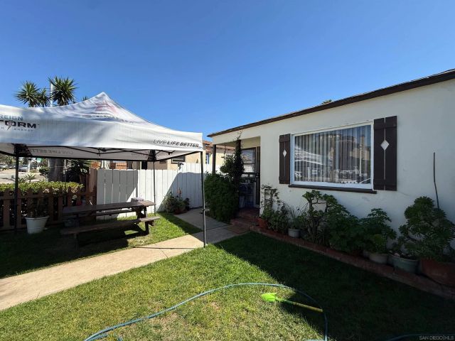 721-23 Law St, San Diego, CA 92109