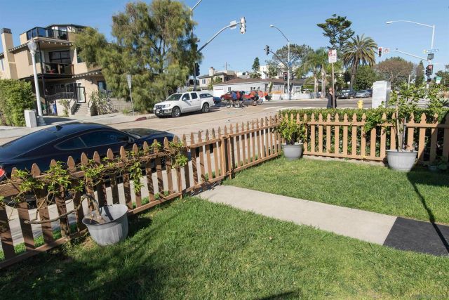 721-23 Law St, San Diego, CA 92109