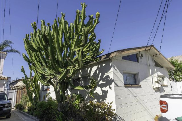 721-23 Law St, San Diego, CA 92109