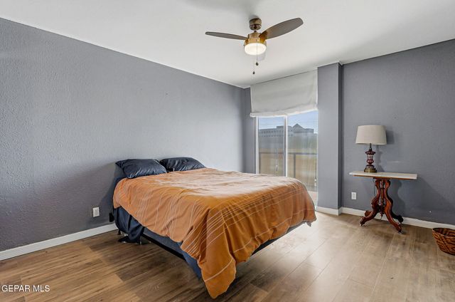 1800 N STANTON Street 204, El Paso, TX 79902