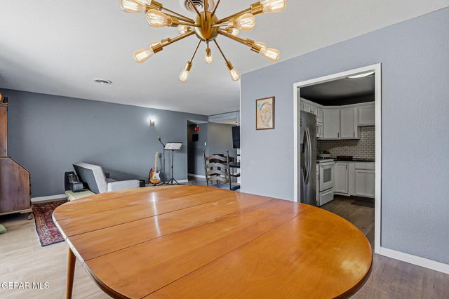 1800 N STANTON Street 204, El Paso, TX 79902