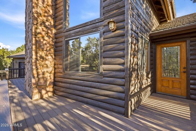 2750 Columbia Lane, Overgaard, AZ 85933