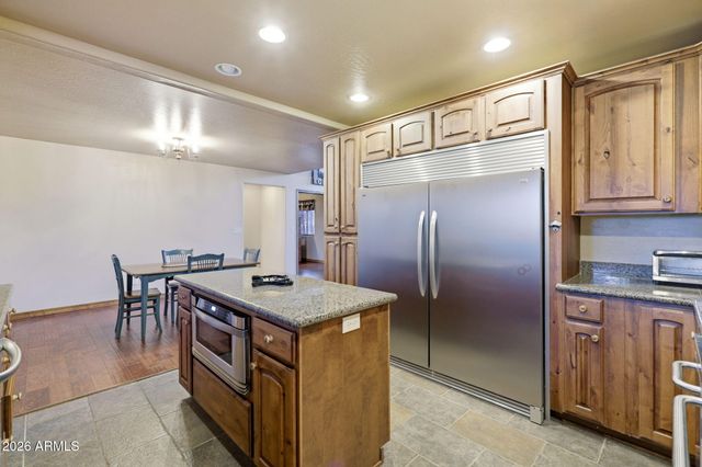 2750 Columbia Lane, Overgaard, AZ 85933