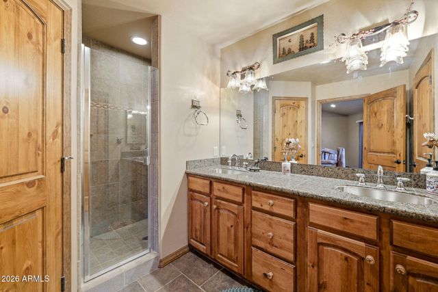 2750 Columbia Lane, Overgaard, AZ 85933