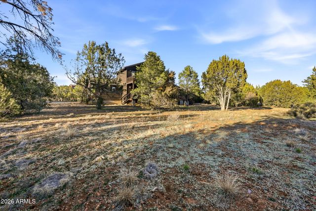 2750 Columbia Lane, Overgaard, AZ 85933