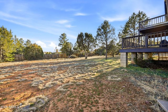 2750 Columbia Lane, Overgaard, AZ 85933