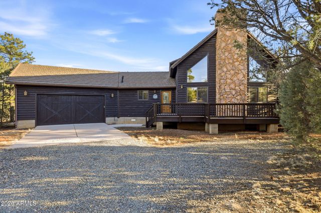 2750 Columbia Lane, Overgaard, AZ 85933