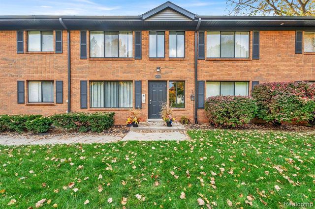 20745 Saint Francis Street 203, Farmington, MI 48336