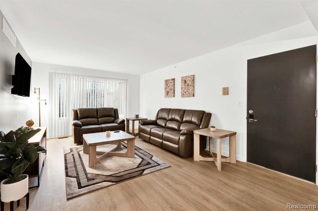 20745 Saint Francis Street 203, Farmington, MI 48336