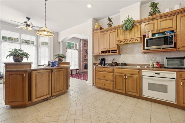 620 Running Brook Way, Mansfield, OH 44903