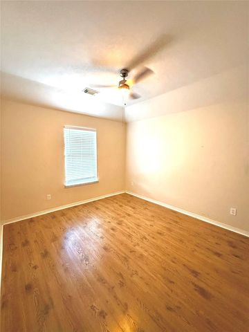 2207 Donrel Way, Houston, TX 77067