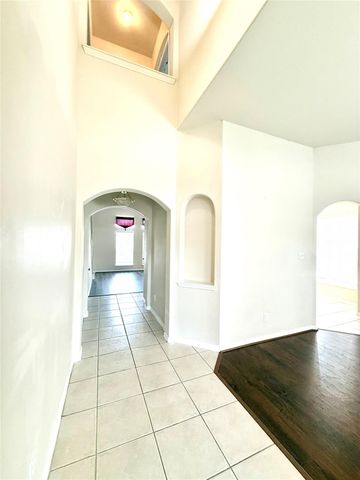 2207 Donrel Way, Houston, TX 77067