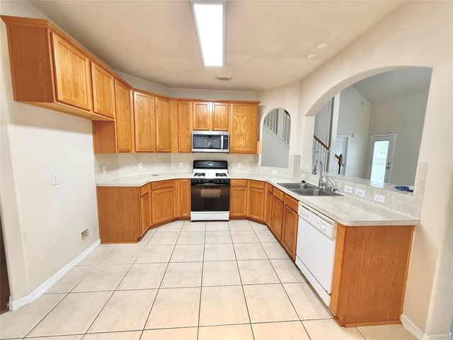2207 Donrel Way, Houston, TX 77067