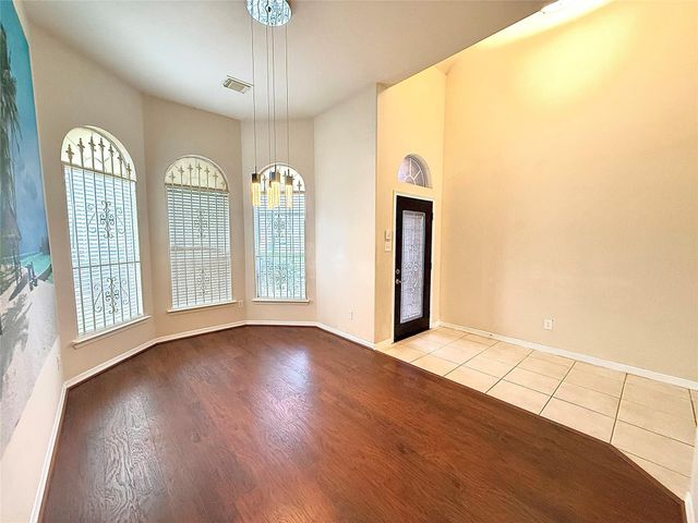2207 Donrel Way, Houston, TX 77067