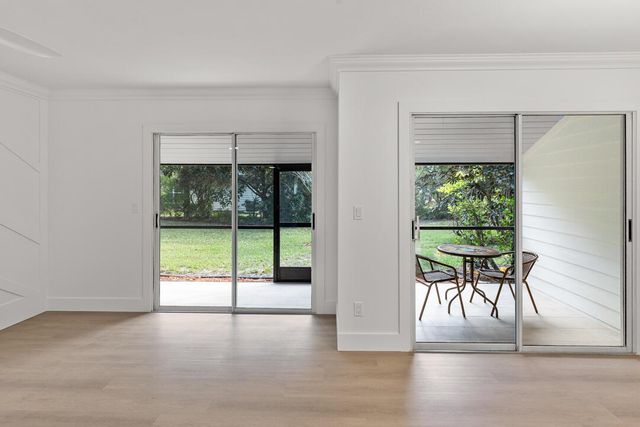 652 NE Wax Myrtle Way, Jensen Beach, FL 34957