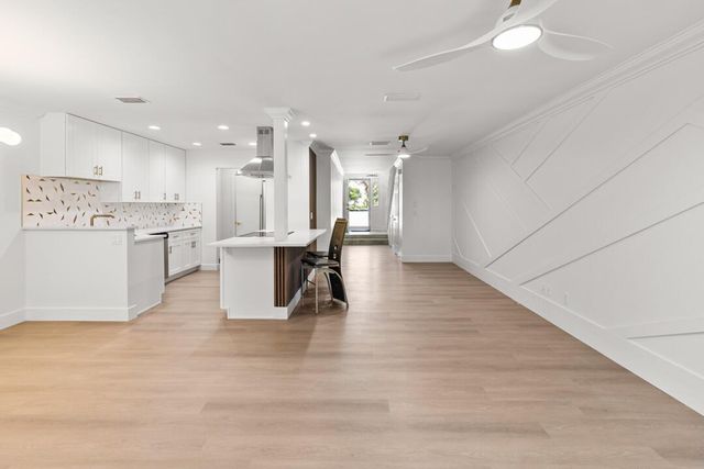 652 NE Wax Myrtle Way, Jensen Beach, FL 34957