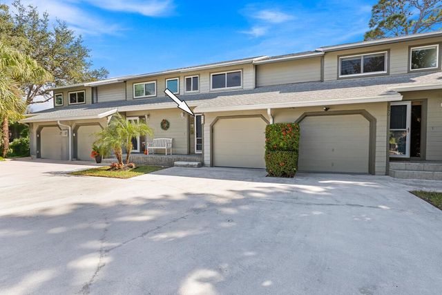 652 NE Wax Myrtle Way, Jensen Beach, FL 34957