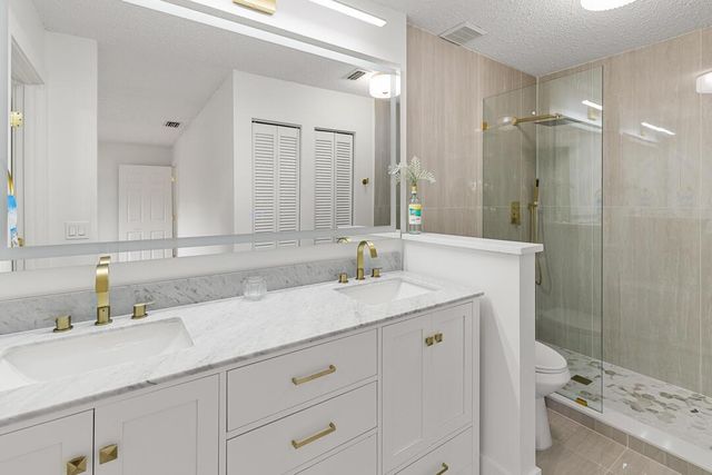 652 NE Wax Myrtle Way, Jensen Beach, FL 34957