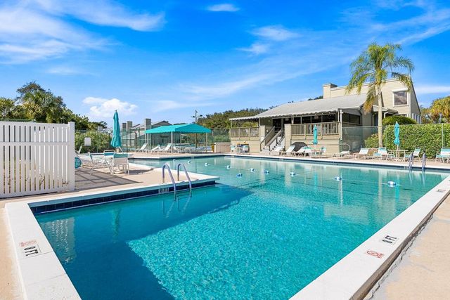 652 NE Wax Myrtle Way, Jensen Beach, FL 34957