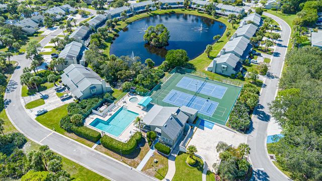 652 NE Wax Myrtle Way, Jensen Beach, FL 34957