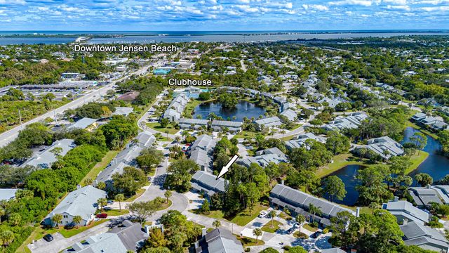 652 NE Wax Myrtle Way, Jensen Beach, FL 34957