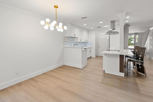 652 NE Wax Myrtle Way, Jensen Beach, FL 34957