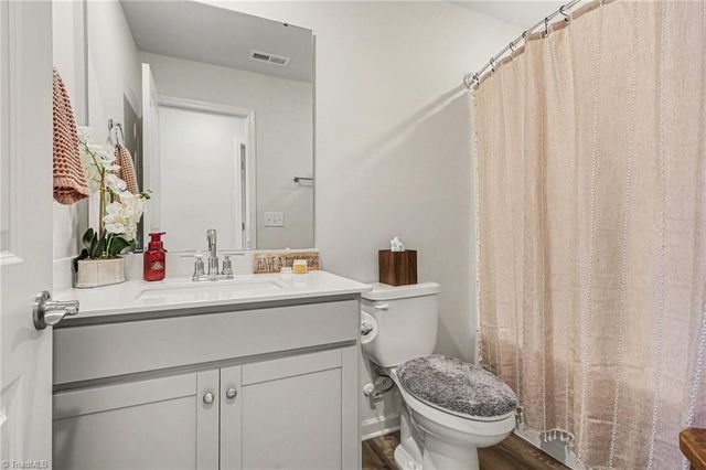 1832 Pheasant Trace Circle, Kernersville, NC 27284