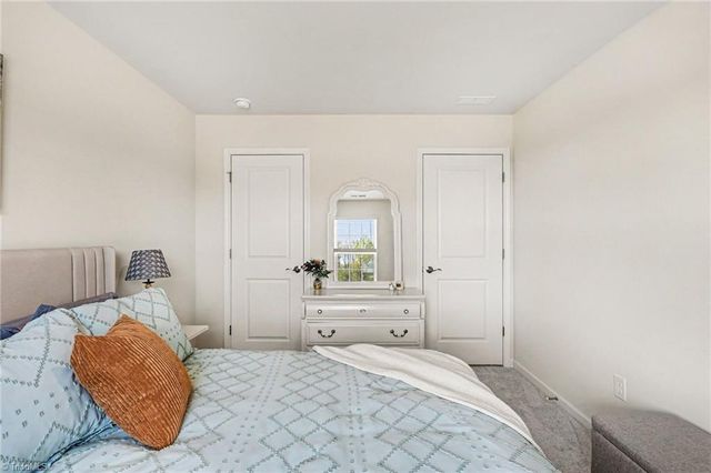 1832 Pheasant Trace Circle, Kernersville, NC 27284