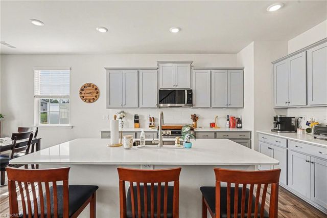 1832 Pheasant Trace Circle, Kernersville, NC 27284