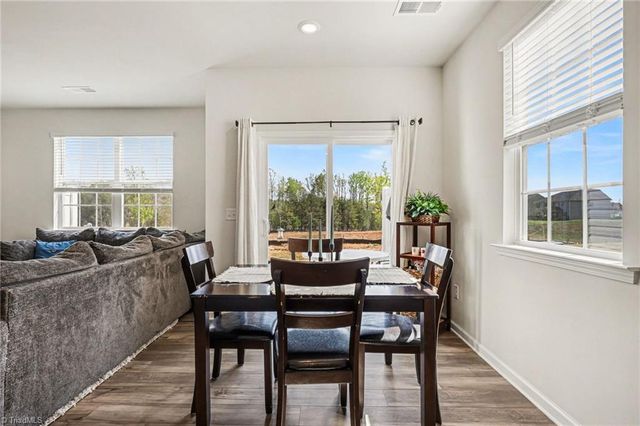 1832 Pheasant Trace Circle, Kernersville, NC 27284