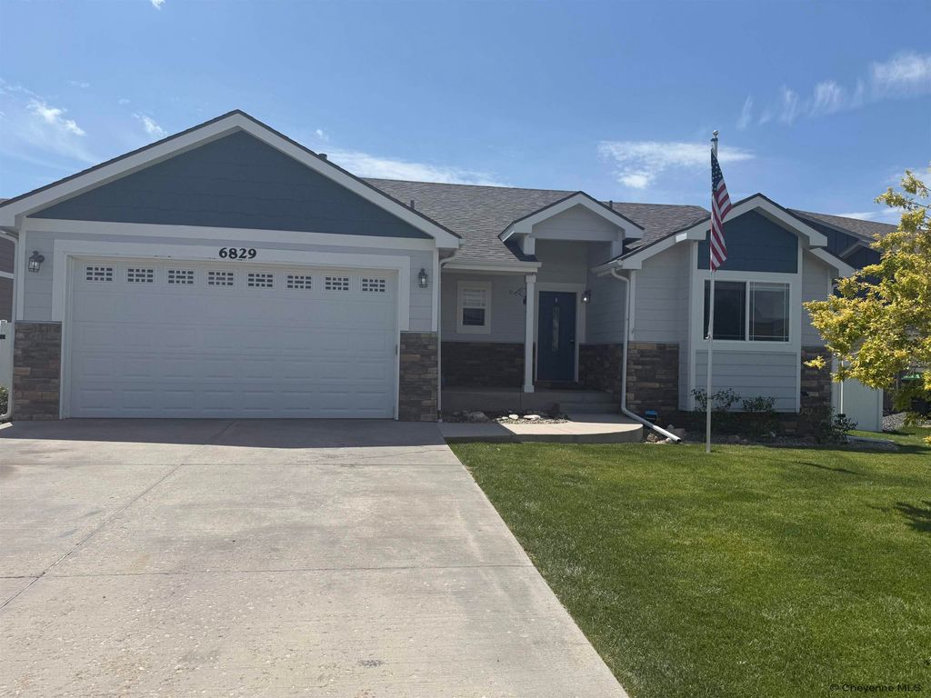 6829 HITCHING POST LN, Cheyenne, WY 82001