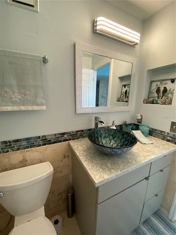 610 ISLAND WAY 608, Clearwater Beach, FL 33767